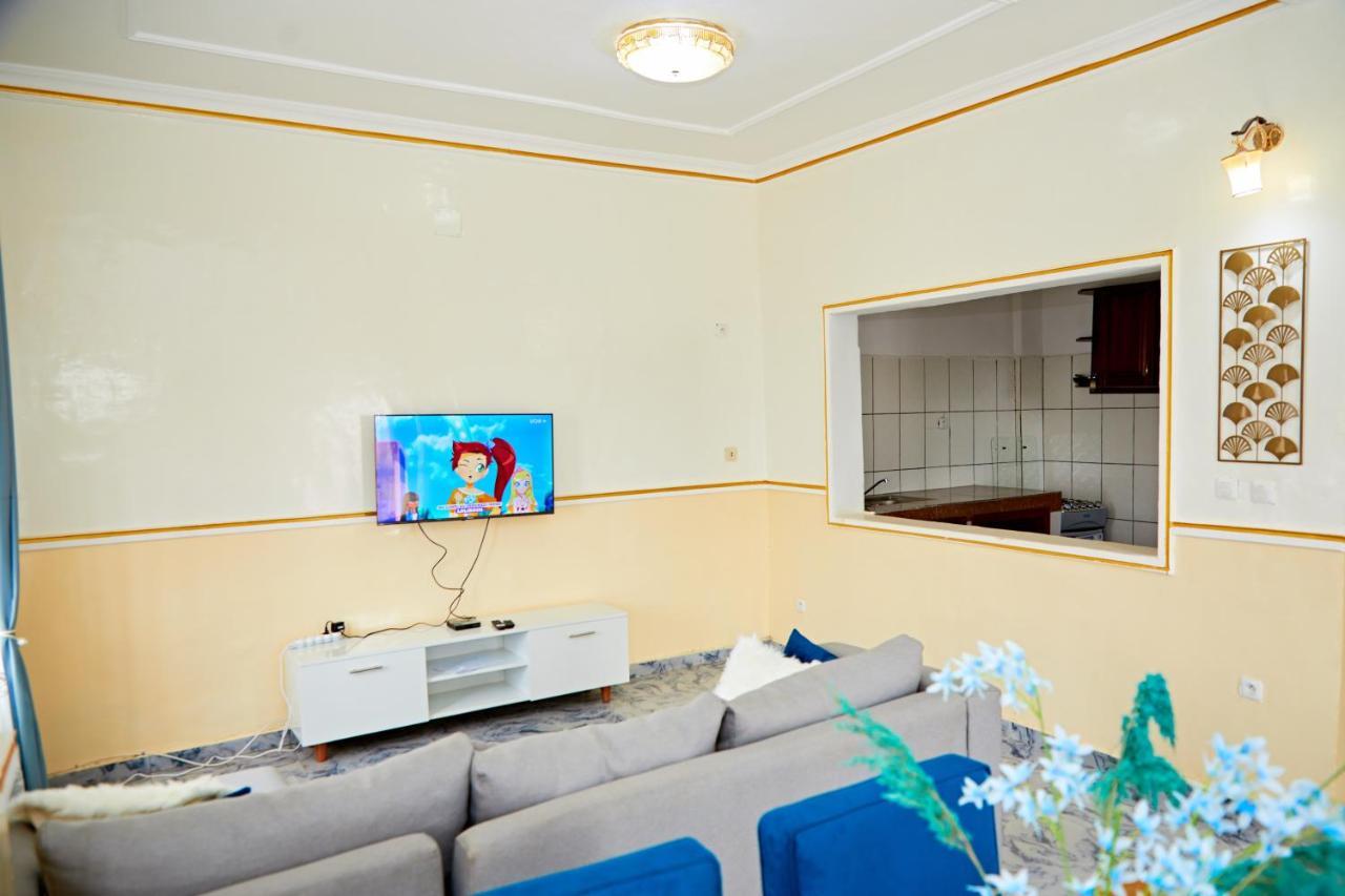 Appartement Avec Vue Panoramique Two Or Three Rooms Yaoundé Exterior foto