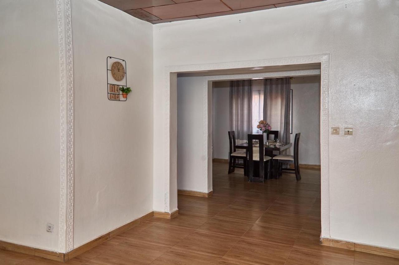 Appartement Avec Vue Panoramique Two Or Three Rooms Yaoundé Exterior foto