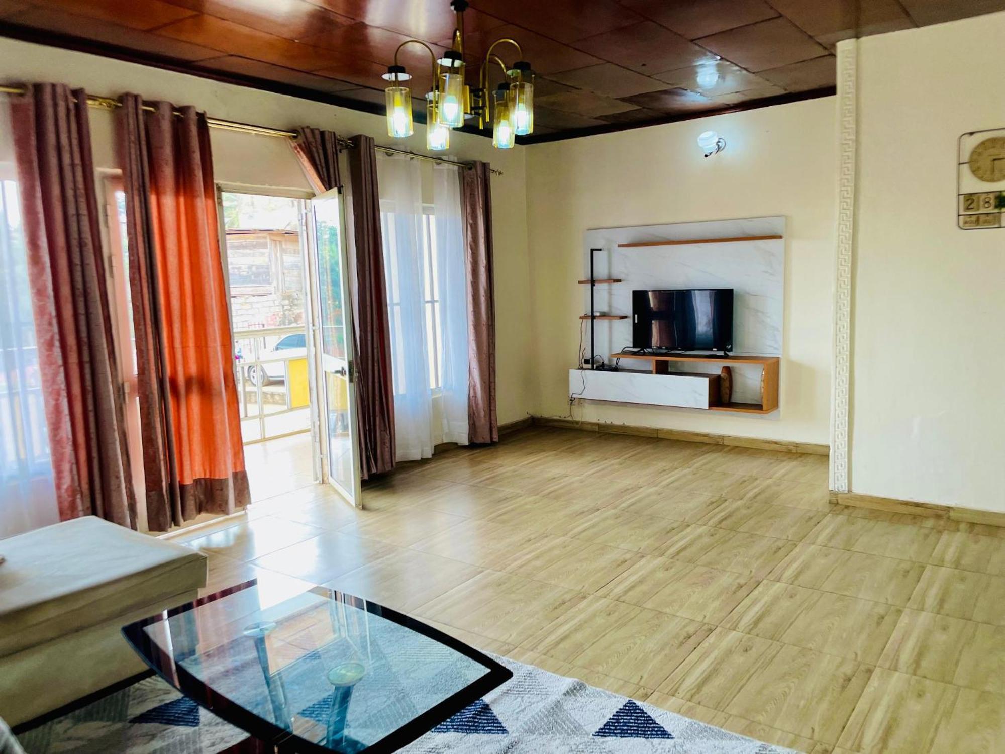 Appartement Avec Vue Panoramique Two Or Three Rooms Yaoundé Exterior foto